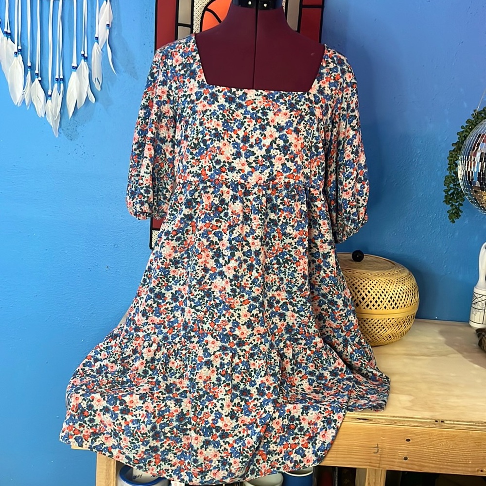 BCBG Paris summer garden party puff sleeve cottage core dress girly